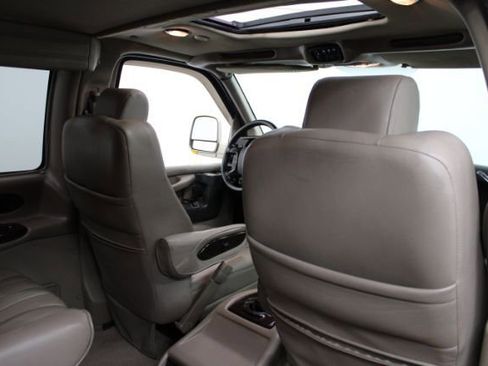 Used 2012 GMC Savana 2500 Extended image 31