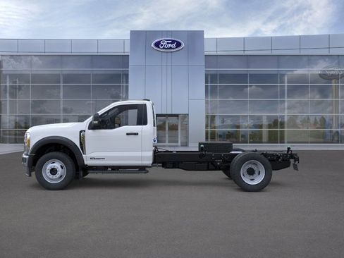 New 2026 Ford F550 4x4 Regular Cab Super Duty w/ XL Chrome Package image 31