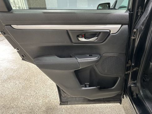 Used 2019 Honda CR-V LX image 13