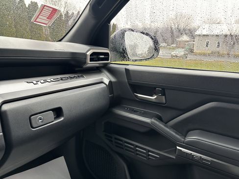 Certified 2025 Toyota Tacoma TRD Sport image 24