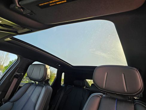 Used 2025 Cadillac Lyriq Sport RWD image 21