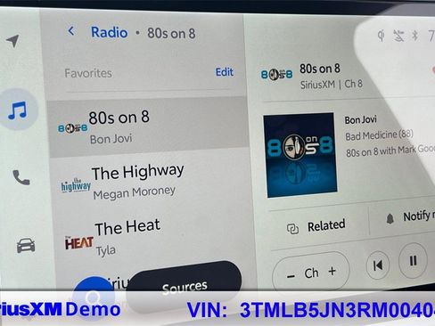 Used 2024 Toyota Tacoma TRD Sport image 32