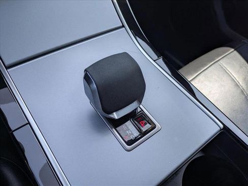 Certified 2025 Land Rover Range Rover Velar S image 12