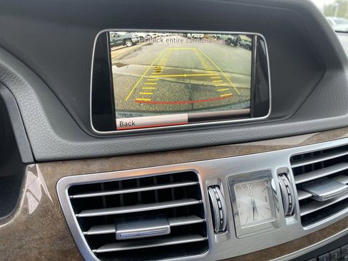 Used 2014 Mercedes-Benz E 350 Luxury image 15