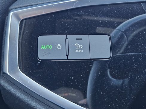 Used 2022 Audi Q3 2.0T Premium Plus image 22