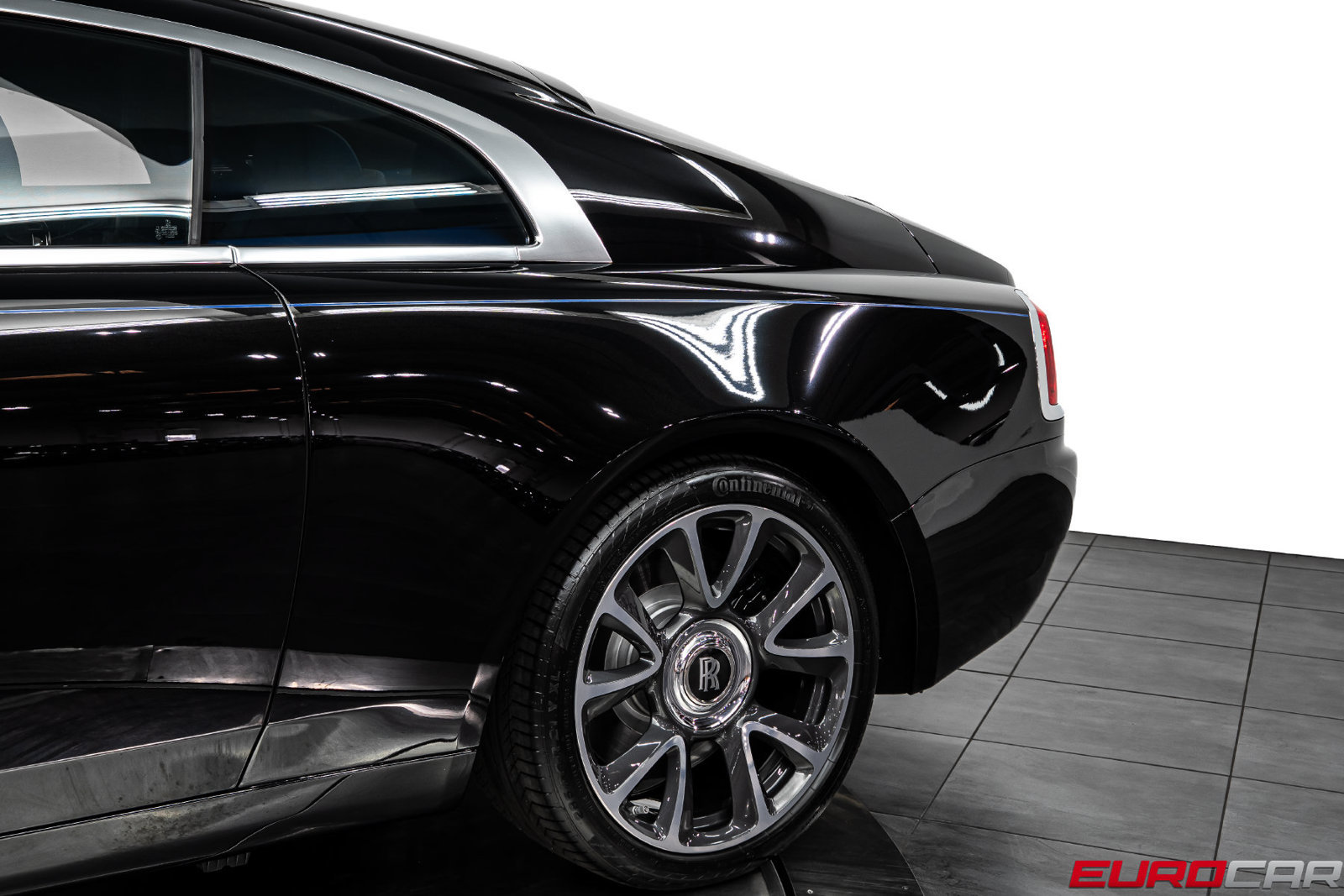 Used 2020 Rolls-Royce Wraith RWD image 16