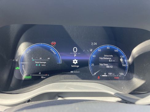 Certified 2025 Toyota Sienna Platinum image 10