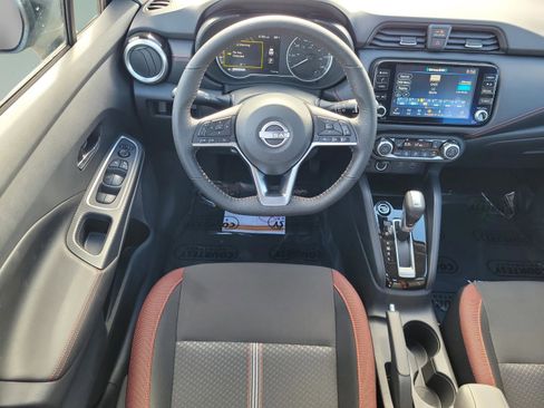 New 2025 Nissan Versa SR w/ Trunk Package FWD image 16