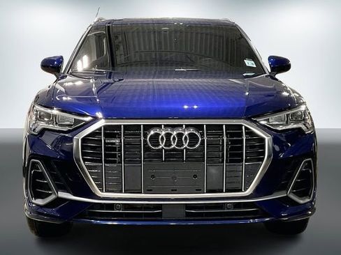 Certified 2025 Audi Q3 2.0T Premium image 3