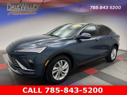 Used 2024 Buick Envista Preferred w/ Convenience I Package image 3