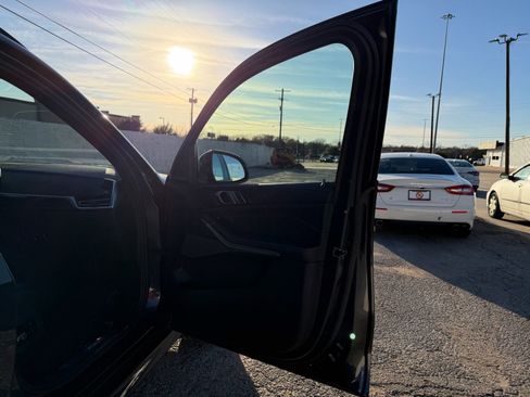 Used 2022 BMW X5 M50i w/ Premium Package image 25