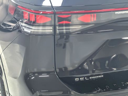 New 2026 Volkswagen Tiguan SEL R-Line AWD/4WD image 26
