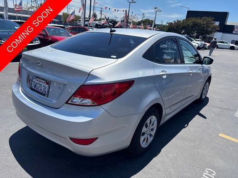 Used 2016 Hyundai Accent SE w/ Option Group 02 FWD image 4