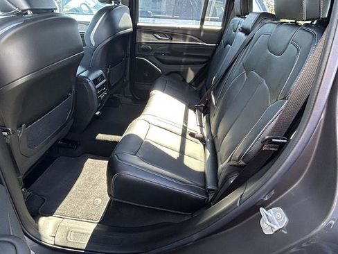 New 2025 Jeep Grand Cherokee Overland image 26