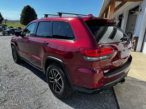 Used 2017 Jeep Grand Cherokee Trailhawk AWD/4WD image 5