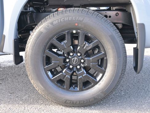 New 2026 Nissan Frontier SV image 11