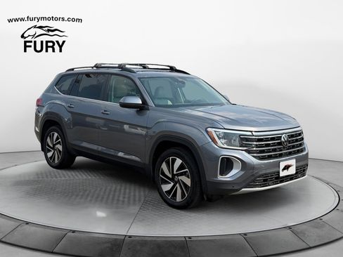 Used 2024 Volkswagen Atlas SE w/ Panoramic Sunroof Package AWD/4WD image 1