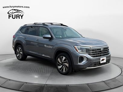 Used 2024 Volkswagen Atlas SE w/ Panoramic Sunroof Package
