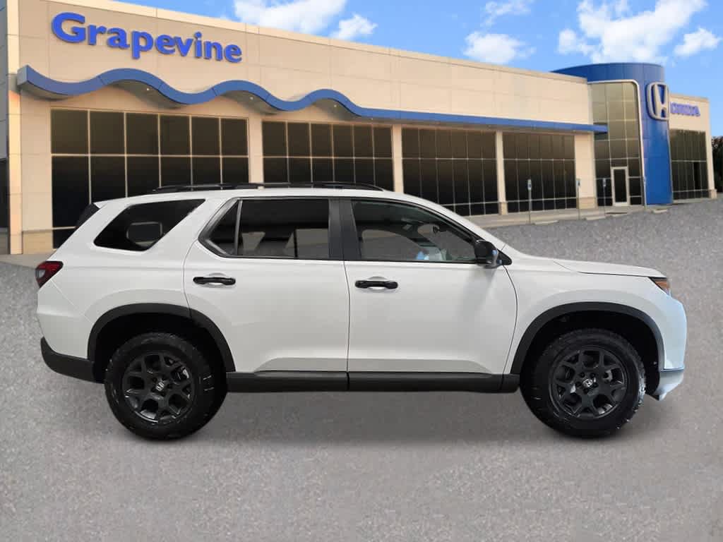 New 2026 Honda Pilot TrailSport image 8
