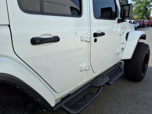 Used 2024 Jeep Wrangler Unlimited Sahara w/ Technology Group AWD/4WD image 10