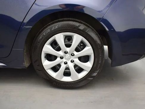 Used 2023 Toyota Corolla LE FWD image 33