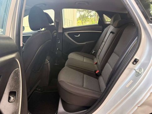 Used 2013 Hyundai Elantra GT FWD image 10