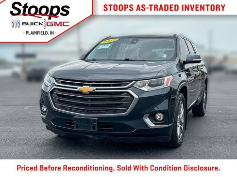 Used 2019 Chevrolet Traverse Premier w/ Driver Confidence II Package FWD image 1