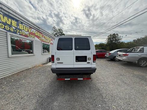Used 2006 Ford E-350 and Econoline 350 Super Duty image 5