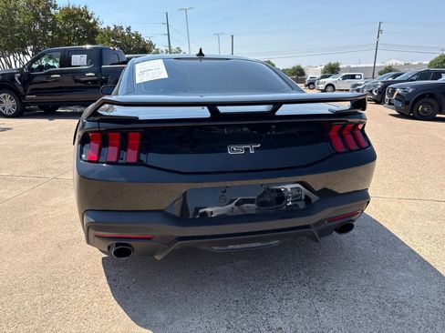Used 2026 Ford Mustang GT Premium w/ GT Performance Package RWD image 6