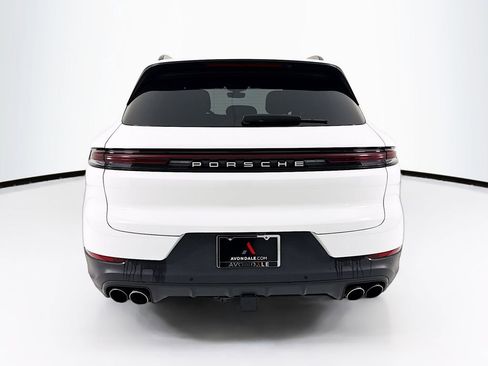 Certified 2024 Porsche Cayenne S AWD/4WD image 6