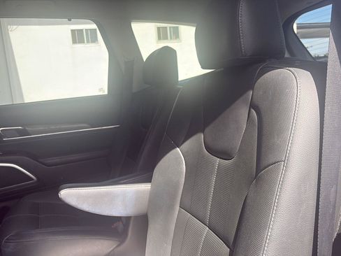 Used 2021 Kia Telluride EX w/ EX Premium Package AWD/4WD image 24