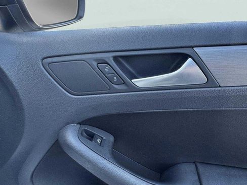 Used 2016 Volkswagen Jetta Sport image 45