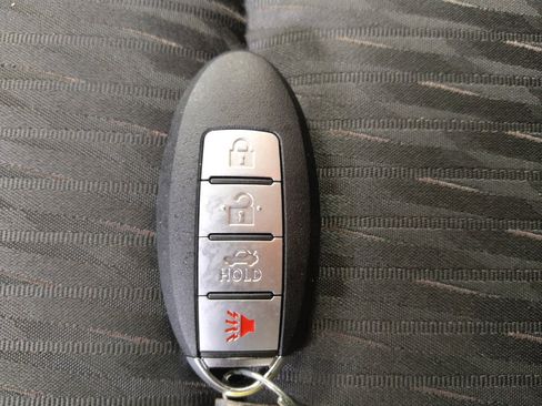 Used 2020 Nissan Rogue SV AWD/4WD image 32