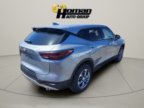 Used 2024 Chevrolet Blazer LT FWD image 5