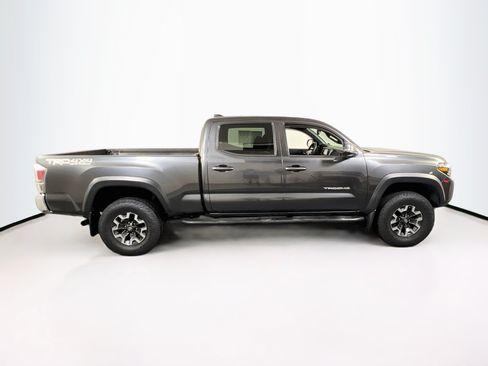 Used 2021 Toyota Tacoma TRD Off-Road AWD/4WD image 4