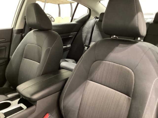 Used 2024 Nissan Altima 2.5 SV FWD image 15