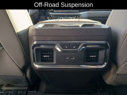 Used 2024 GMC Sierra 1500 SLT w/ SLT Premium Plus Package image 29