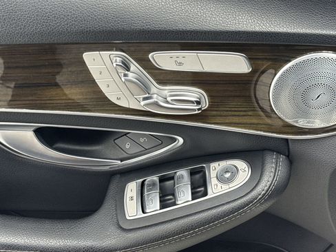 Used 2019 Mercedes-Benz C 300 4MATIC Sedan w/ Premium Package image 16