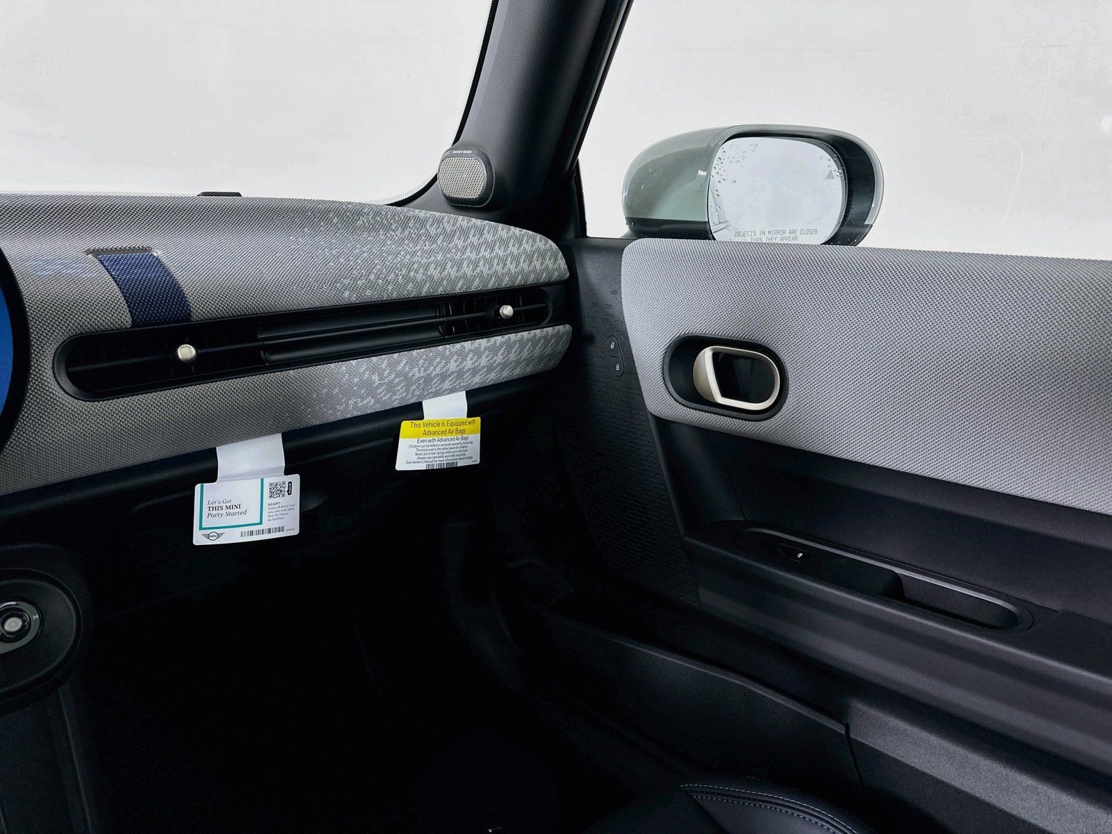 New 2026 MINI Cooper 2-Door Hardtop FWD image 23