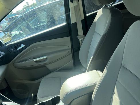 Used 2014 Ford Escape SE FWD image 9
