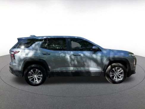 Used 2025 Chevrolet Equinox LT image 16