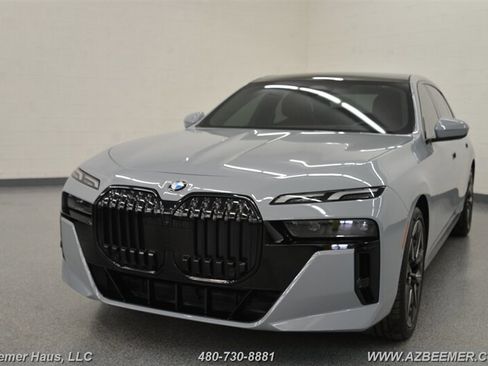 Used 2024 BMW 740i w/ M Sport Professional Package image 1