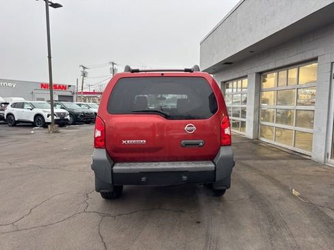 Used 2011 Nissan Xterra S image 3
