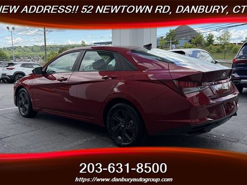Used 2023 Hyundai Elantra SEL w/ Cargo Package FWD image 3