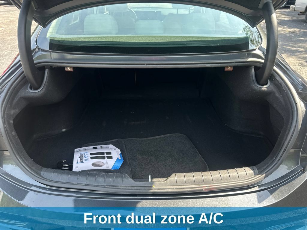 Used 2025 Hyundai Sonata SEL FWD image 29