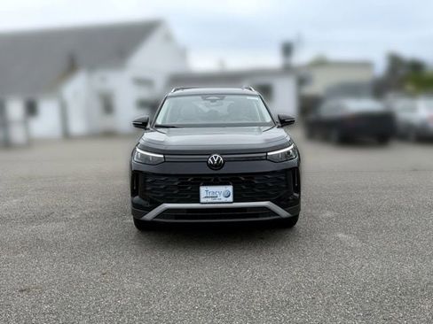New 2026 Volkswagen Tiguan SE AWD/4WD image 2