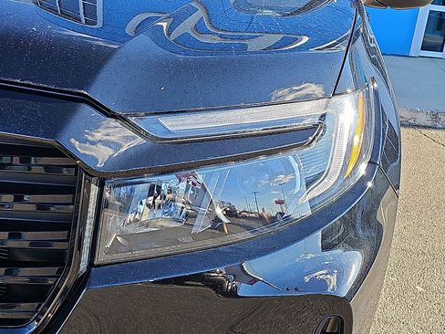 Used 2024 Honda Passport Black Edition image 9