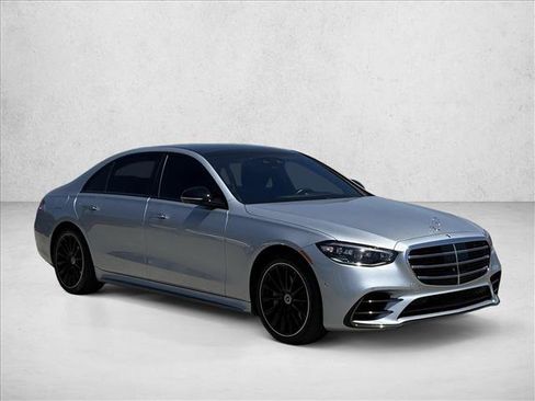 Used 2024 Mercedes-Benz S 580 4MATIC Sedan image 3