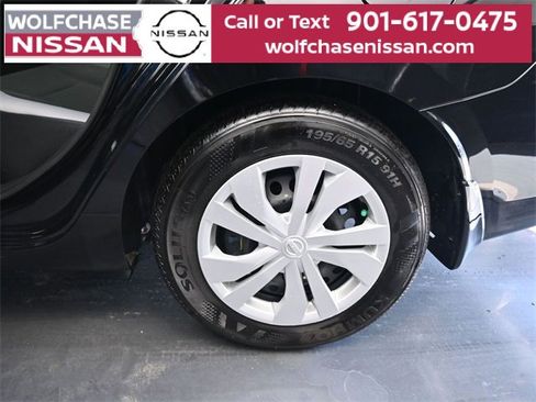 Used 2025 Nissan Versa S w/ Trunk Package image 16