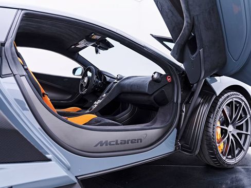 Used 2016 McLaren 675LT Coupe RWD image 54